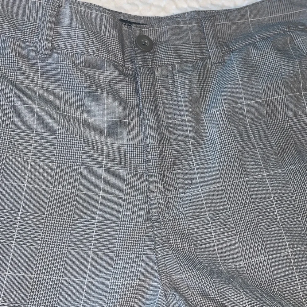 Valor Gray Plaid Casual Dress Shorts Size 30